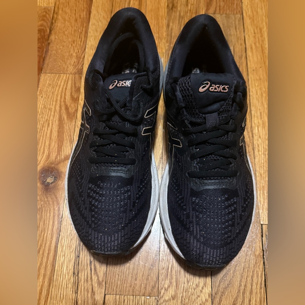 ASICS running shoes black and gold GT 2000 9.5